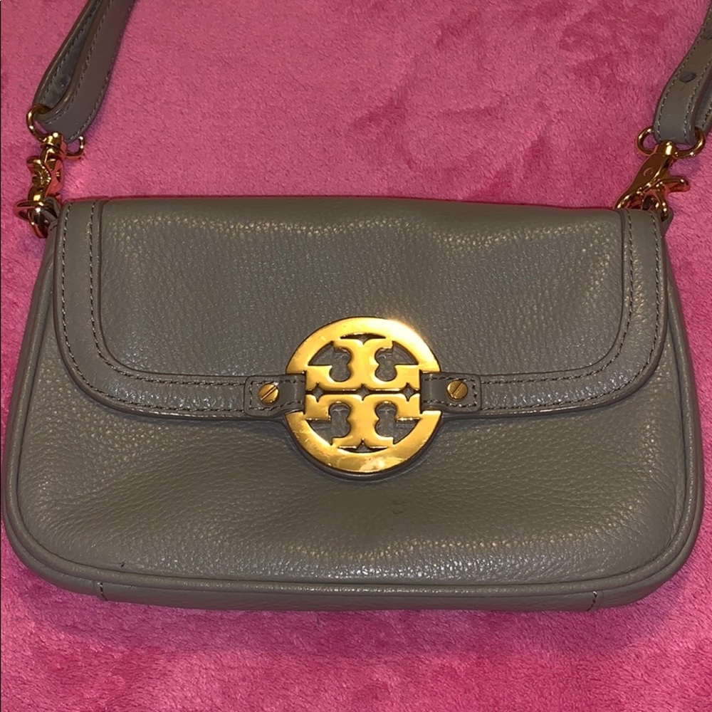 Authentic army green Tory Burch Crossbody bag